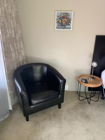 Twizel Central Studio Accommodation Екстериор снимка
