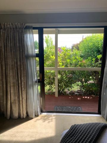 Twizel Central Studio Accommodation Екстериор снимка