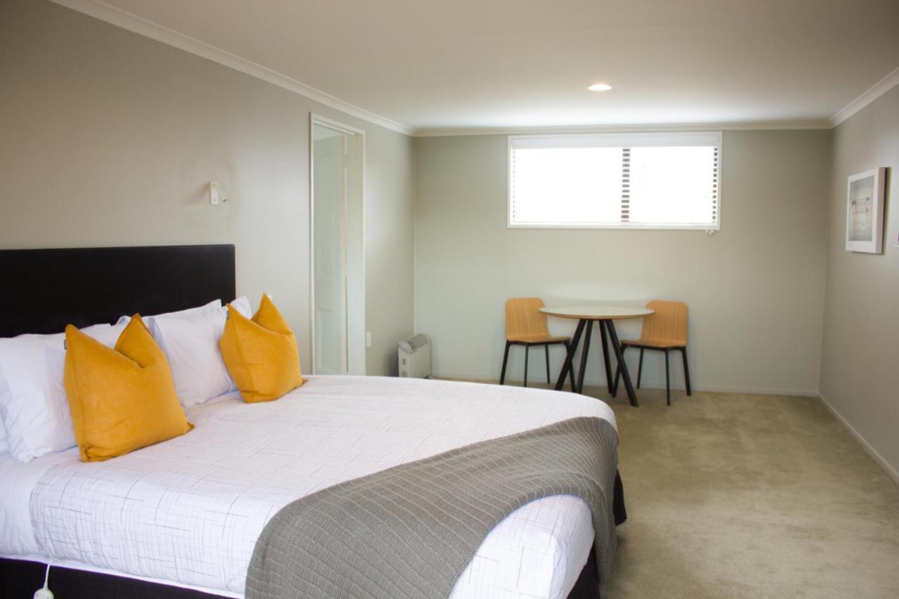 Twizel Central Studio Accommodation Екстериор снимка